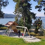 別荘 Lakeside Village 39 By Interhome